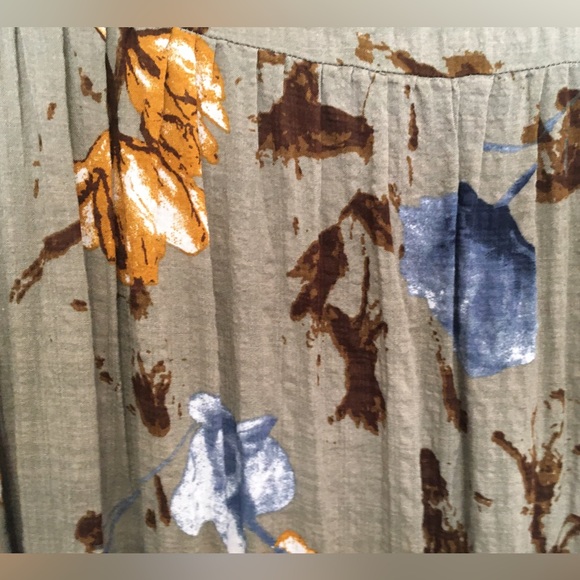 Beautiful floral pattern loose linen dress - Picture 2 of 3